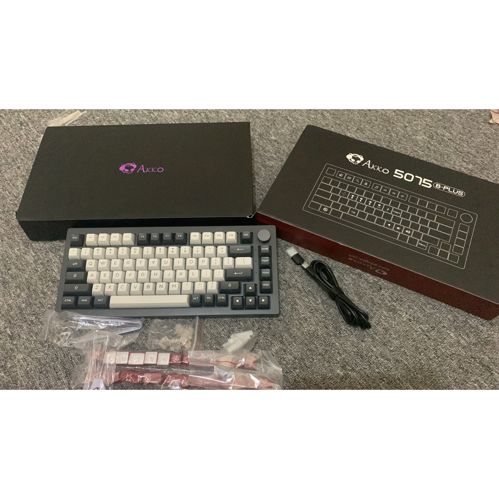 MECHANICAL KEYBOARD AKKO 5075B PLUS