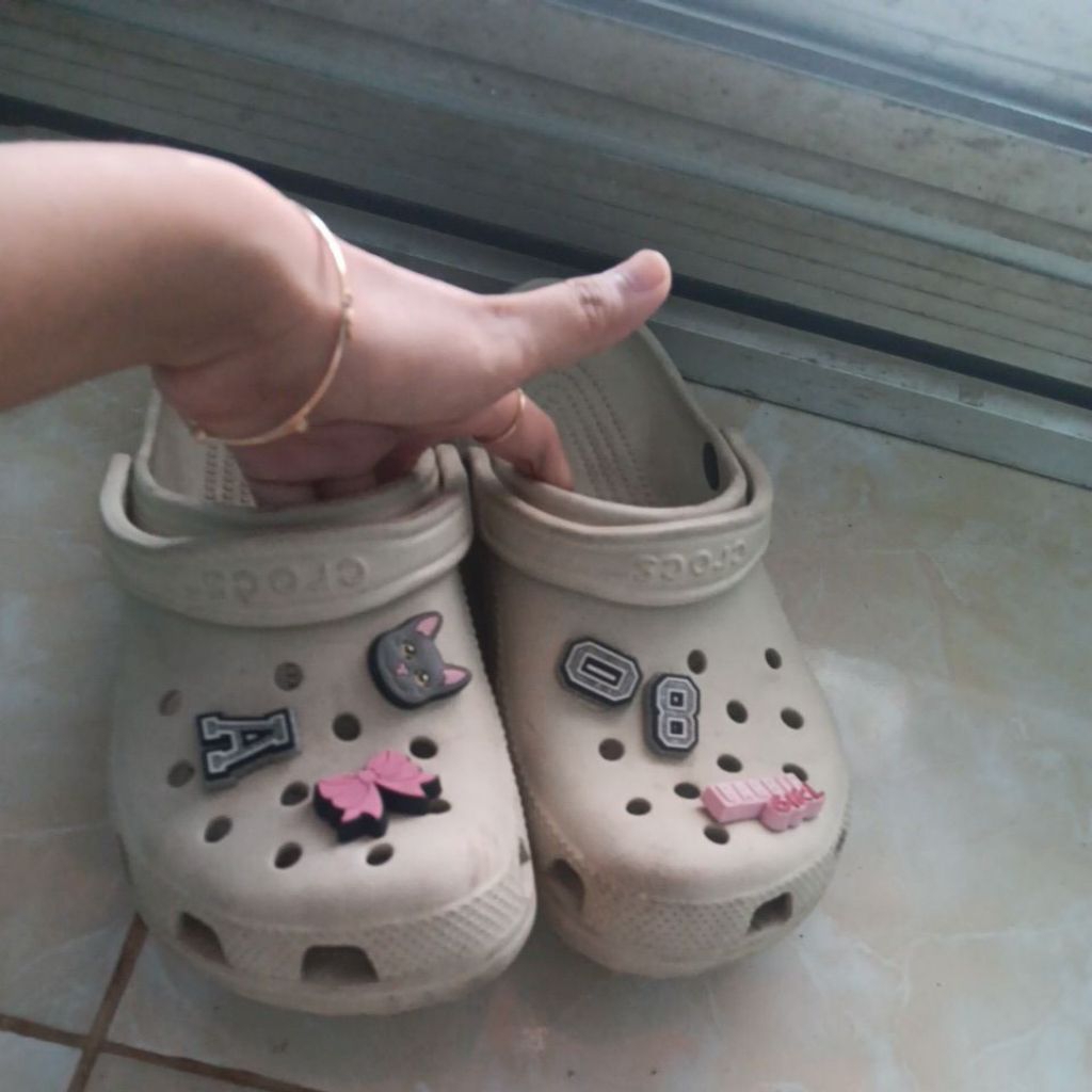 pl sandal crocs
