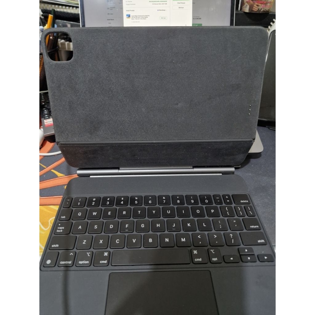 Apple Magic Keyboard 11" inch iPad Pro 2020 M1, M2 Ipad Air 4, 5, 6 Bekas