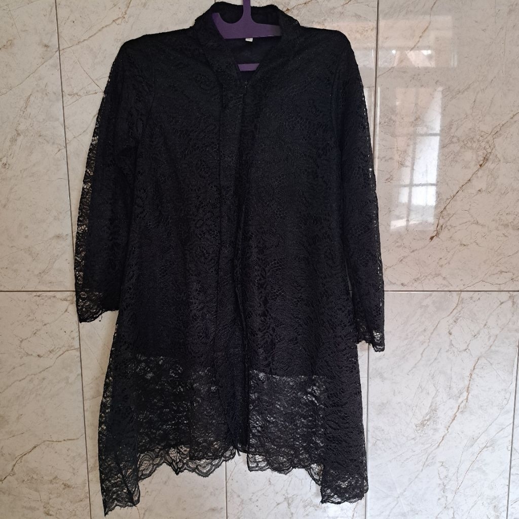 Preloved One Set Kebaya dan Rok