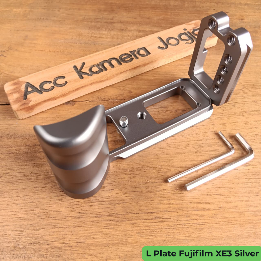L Plate Fujifilm XE3 Silver Quick Release Vertical Grip