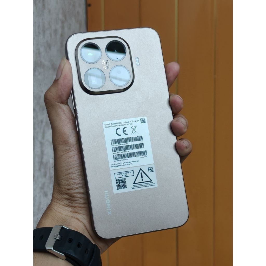 Xiaomi 15t Pro 12/1Tb Resmi