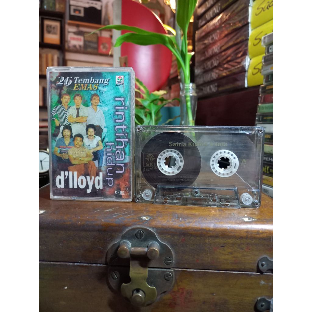 KASET PITA D'LLOYD / RINTIHAN HIDUP
