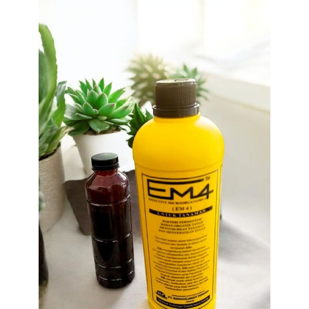 Pupuk organik EM4 pertanian dan molase