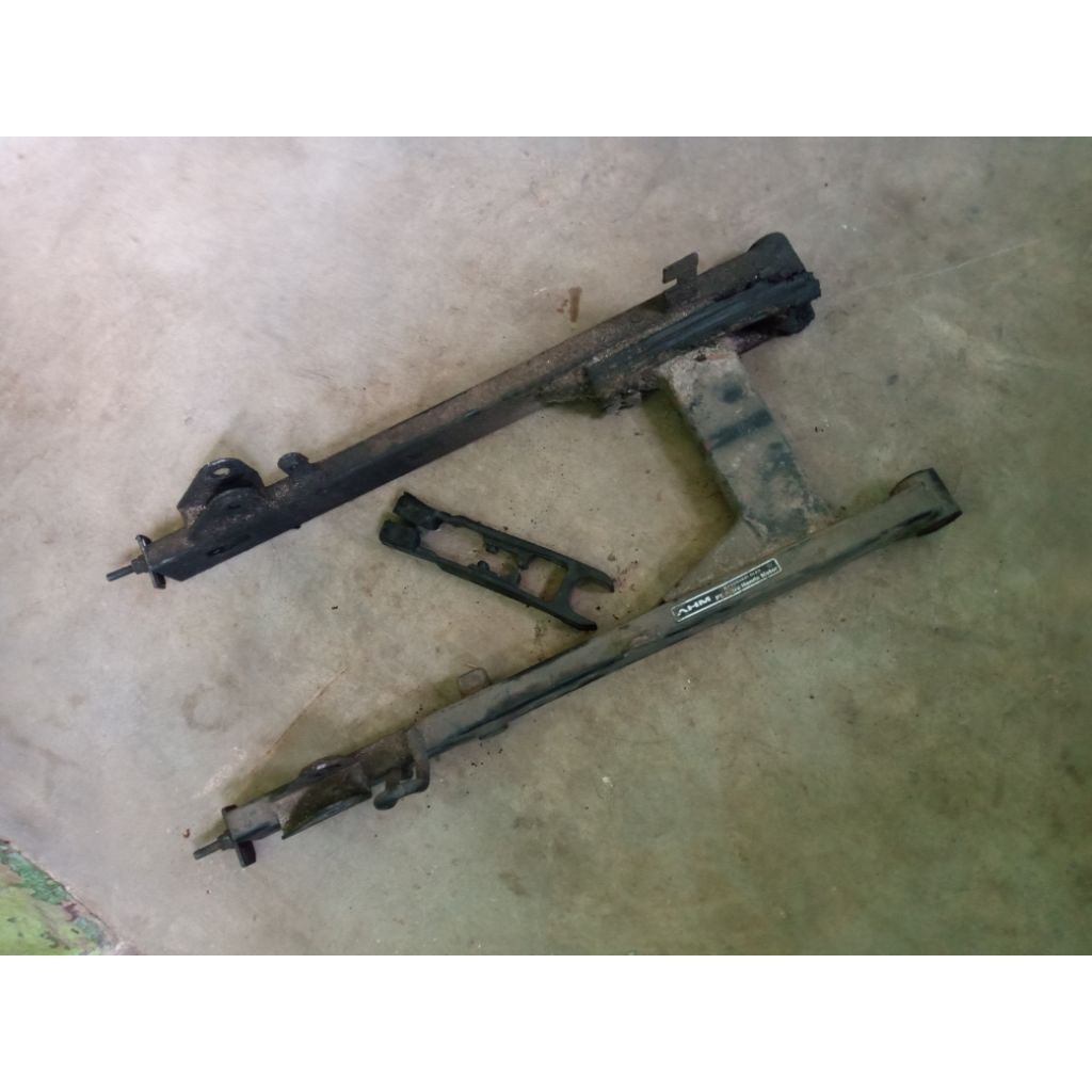 swing arm Supra x 125 double disk original