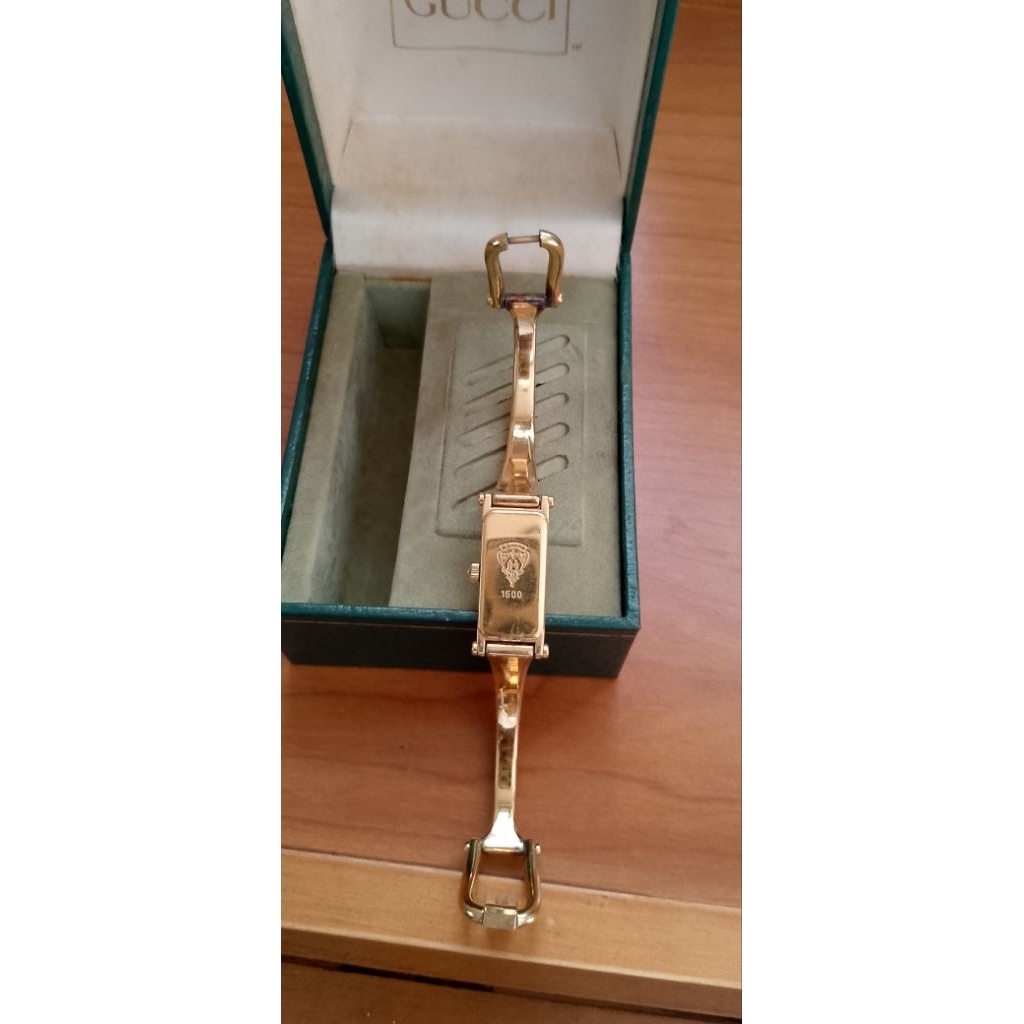 Jam tangan analog wanita thank GUCCI classic(PreLoved)