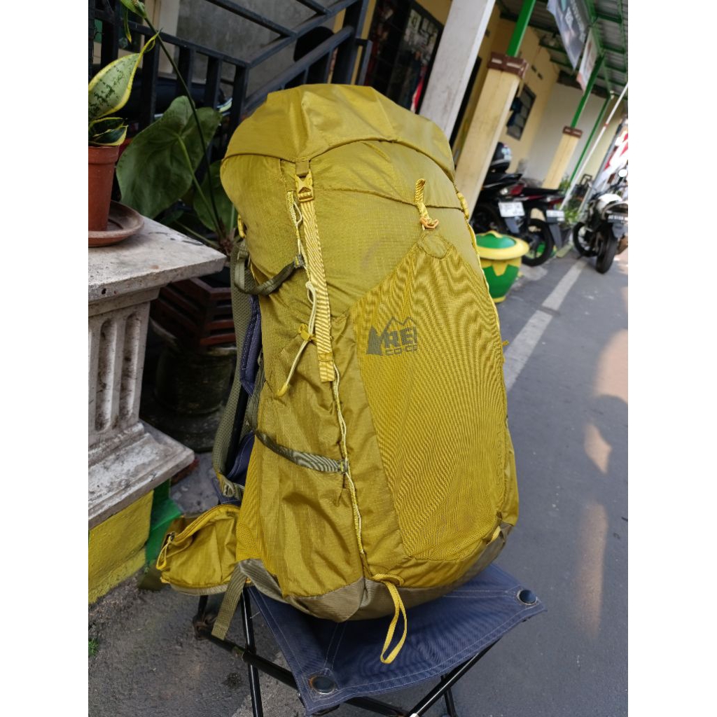 Carrier Rei Coop Flash 55L Ultralight Tas Gunung