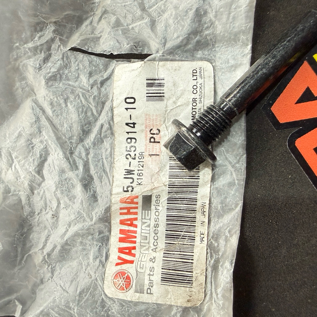 baut pin pen slide kaliper caliper FIZR F1ZR Vega R lama Crypton 5JW-25914-10 asli original Yamaha Y