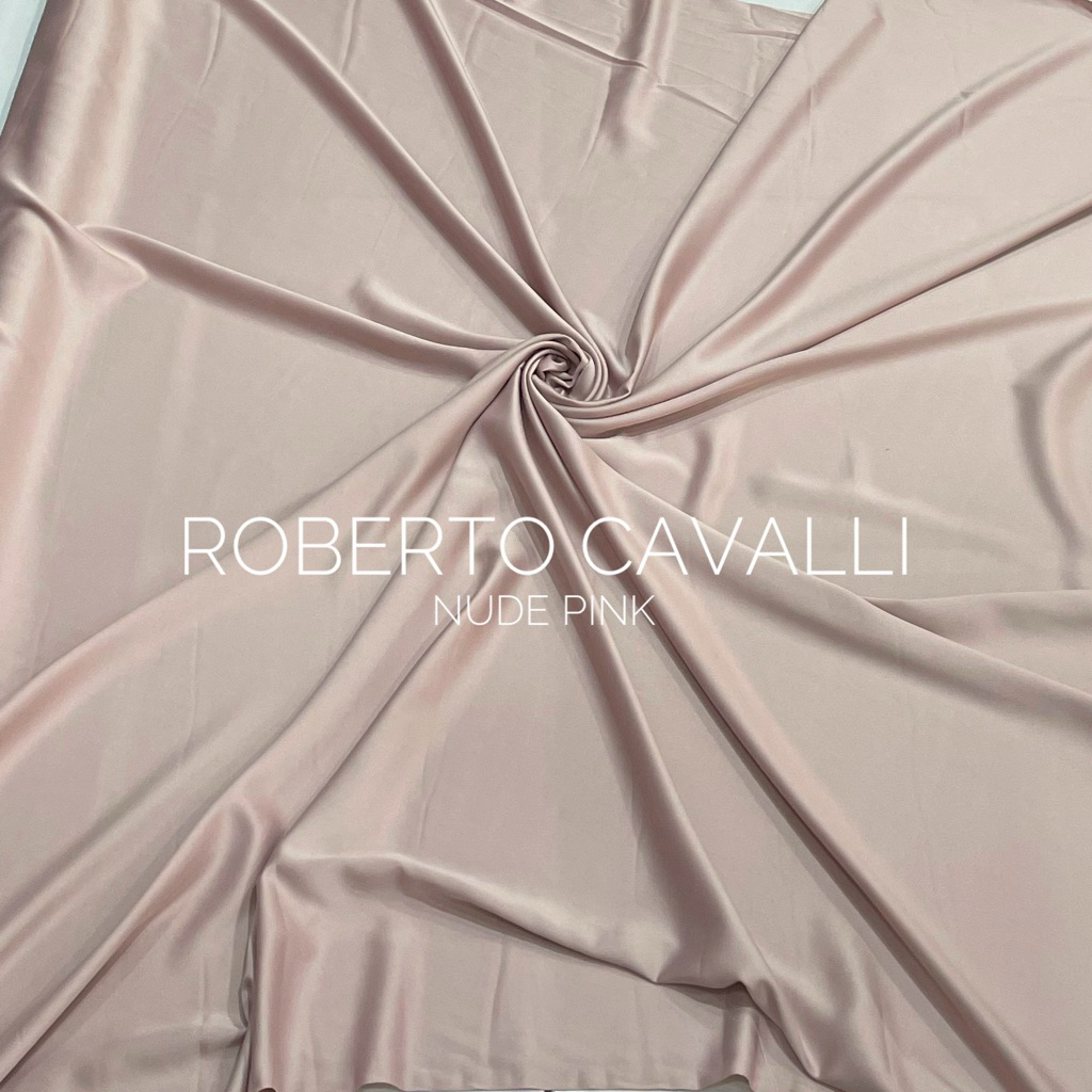 Kain Satin Roberto Cavalli/Warna Nude Pink