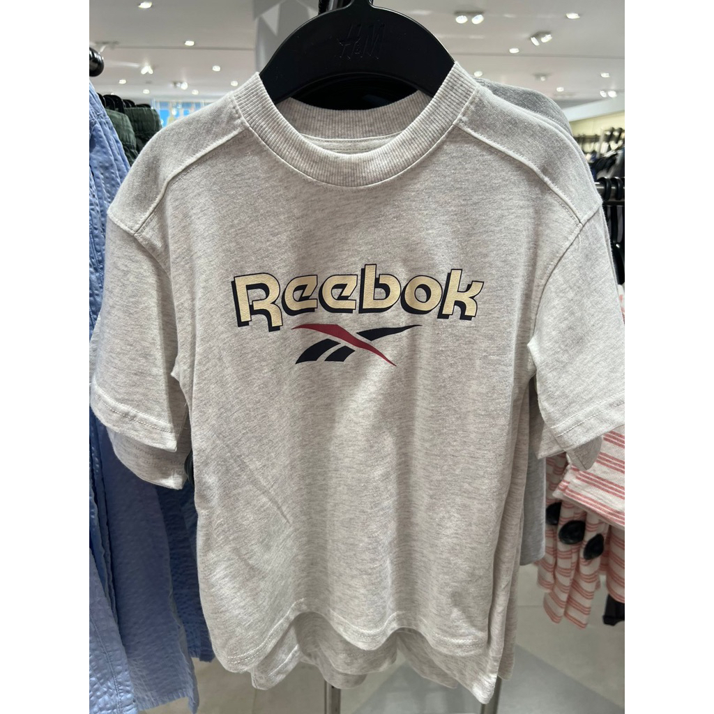Kaos anak HNM x REEBOK ukuran 6-8 year