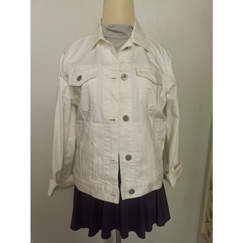 (PRELOVED) UNIQLO JAKET JACKET JEANS WHITE PUTIH BY WDYS