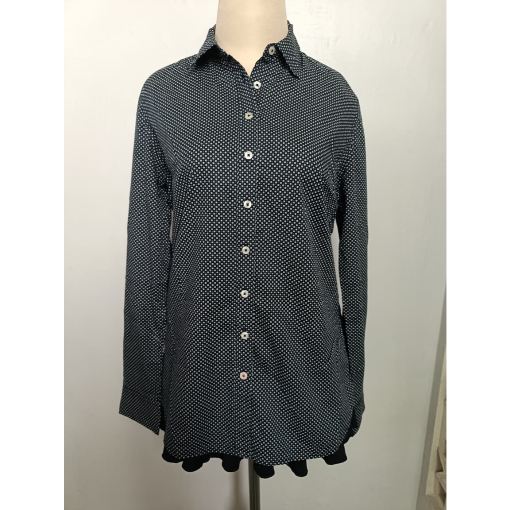 (PRELOVED) TOMMY HILFIGER KEMEJA T-SHIRT BY WDYS