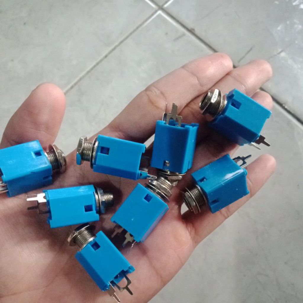 Soket AKAI MONO3PIN6,5MM