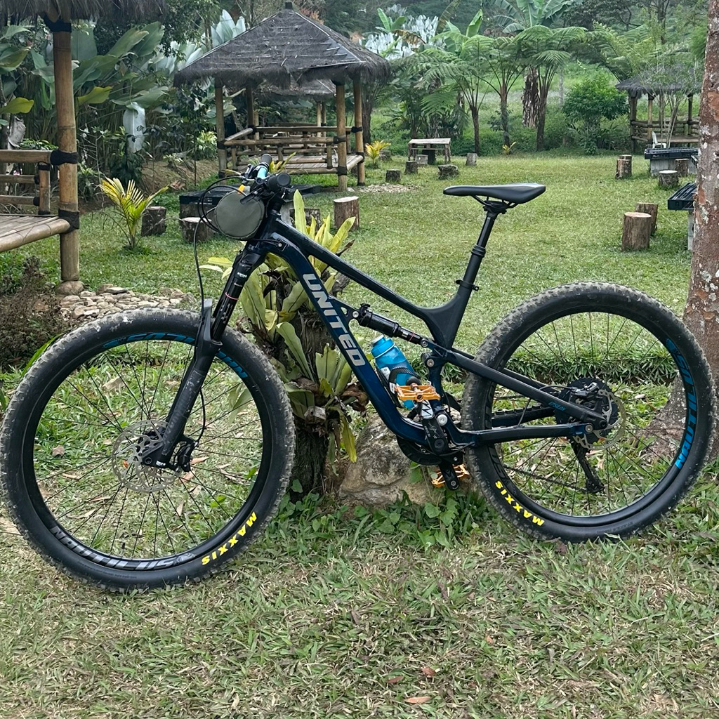 Sepeda Gunung United Epsilon T5