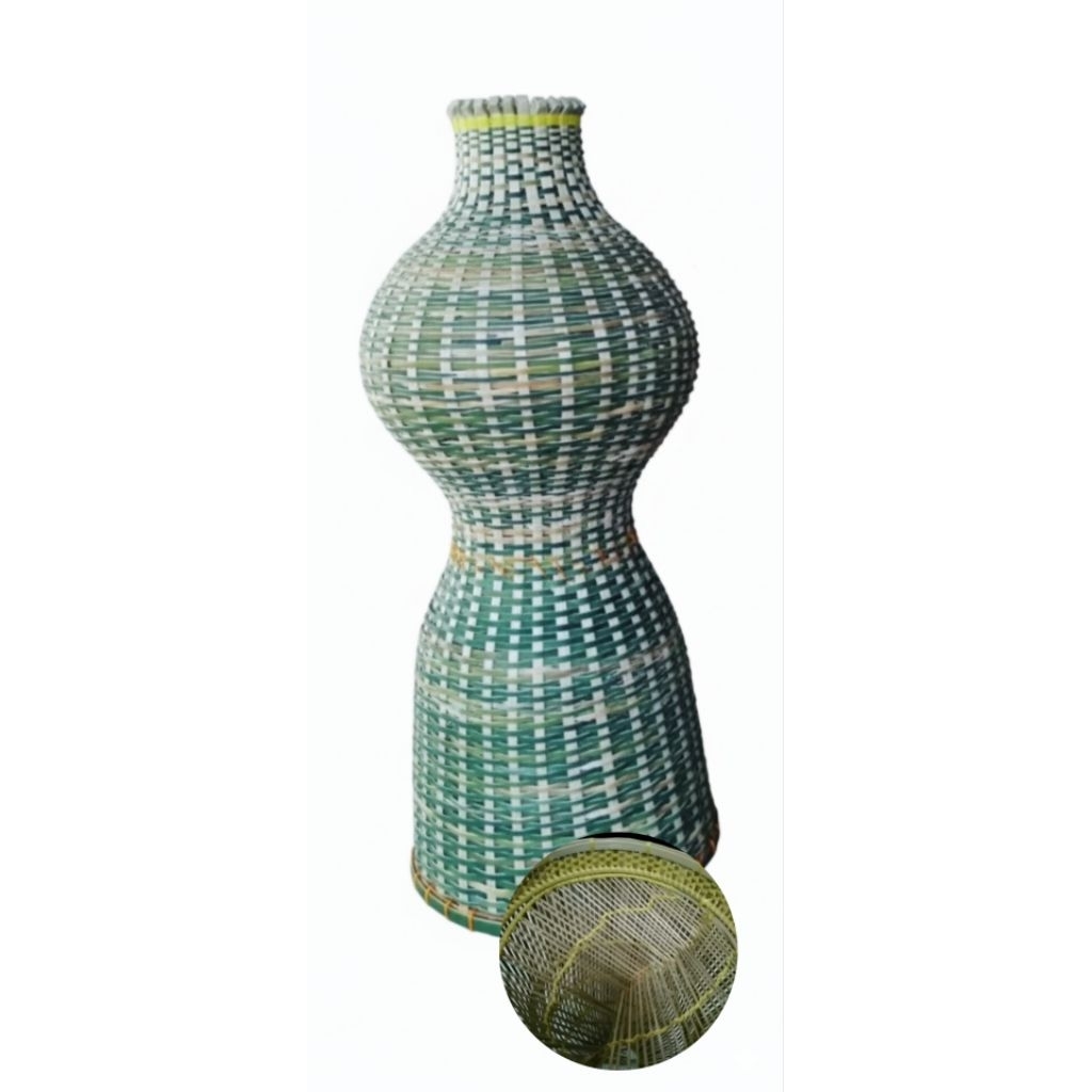 Bubu anyam bambu alat penangkap ikan