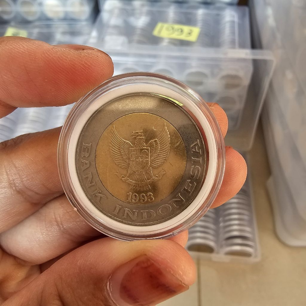Uang koin 1.000 kuno koleksi + kapsul koin (SUDAH DICUCI) Kinclong. Dijamin Asli 100%