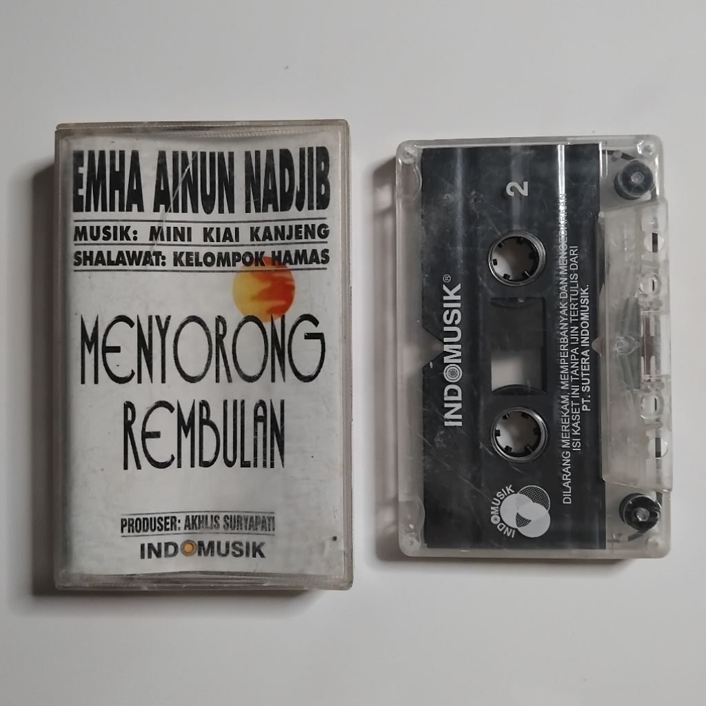Kaset Pita Emha Ainun Nadjib / Menyorong Rembulan Mini Kiai Kanjeng Shalawat Musik