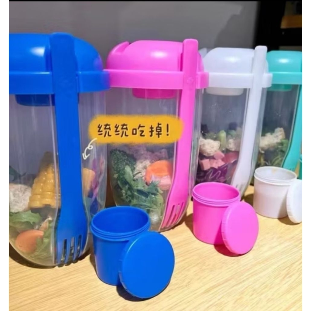 RM3000/066 Botol Salad 1000Ml dengan Garpu