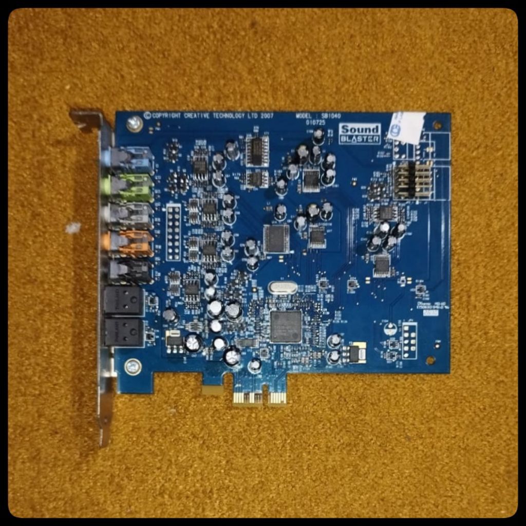Creative Labs SB1040 Sound Blaster X-Fi Xtreme 7.1 CH. PCI-E Sound Card