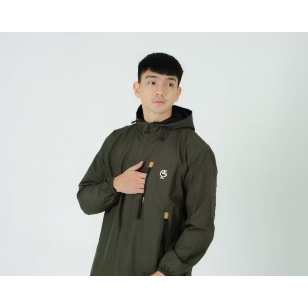 Jaket Parasut Pria Waterproof Model Everest Original FCF size M L XL XXL / Jaket Gunung Pria Jumbo A