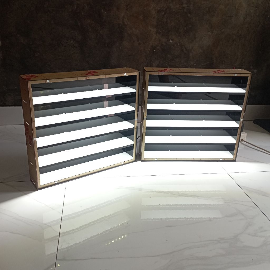 Rak Miniscale 15 slot custom led | Rak akrilik diecast