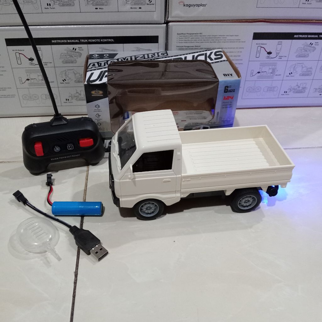 Mainan mobil Angkot-Pickup Remote Baterai Cas