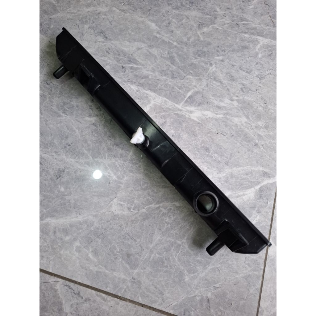 LOWWER TANK AVANZA OLD/COVER RADIATOR AVANZA OLD