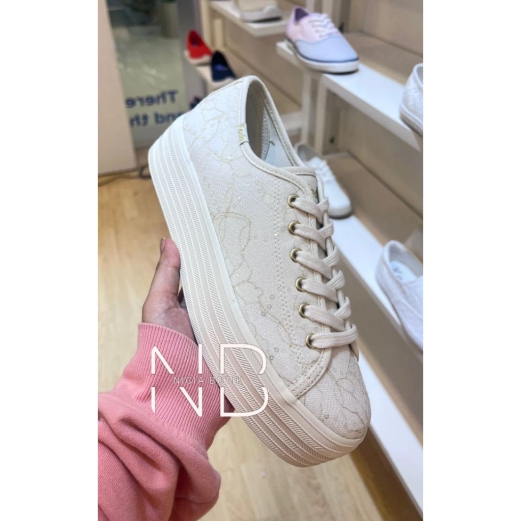 Sepatu keds triple up lace gel sale