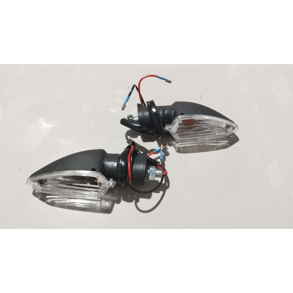 Lampu Sein Sen Standard Vixion New Plus Baut Sepasang