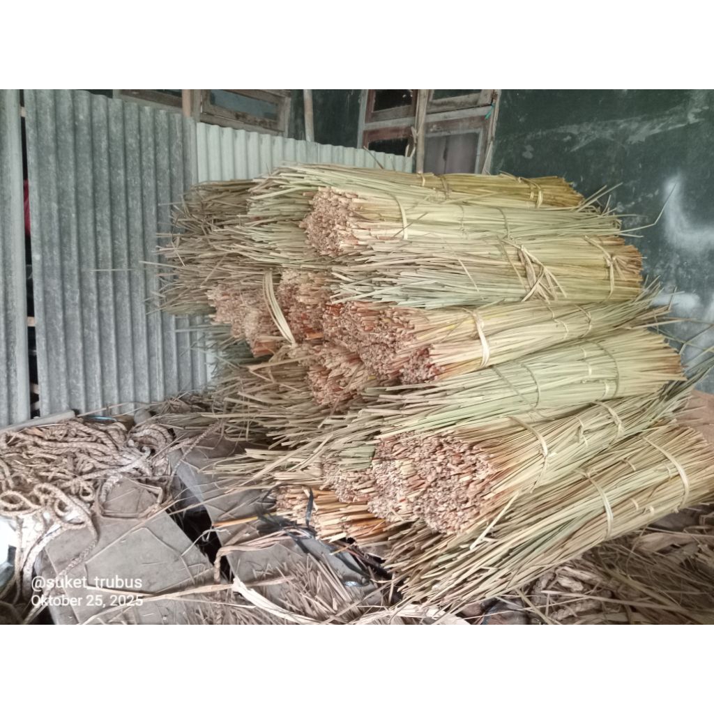 serat alam wlingi,walingi,lingi bahan anyaman kerajinan