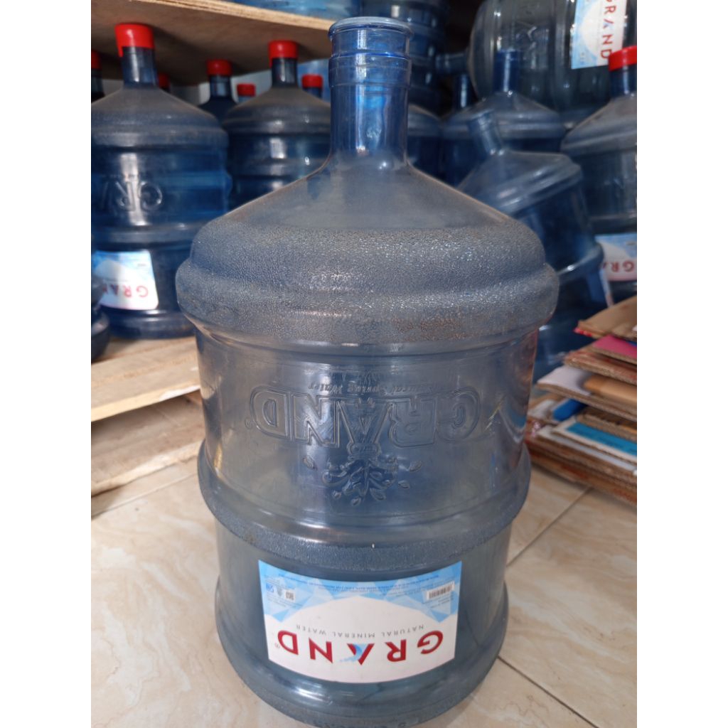 Galon Grand Kosong//galon kosong merk grand