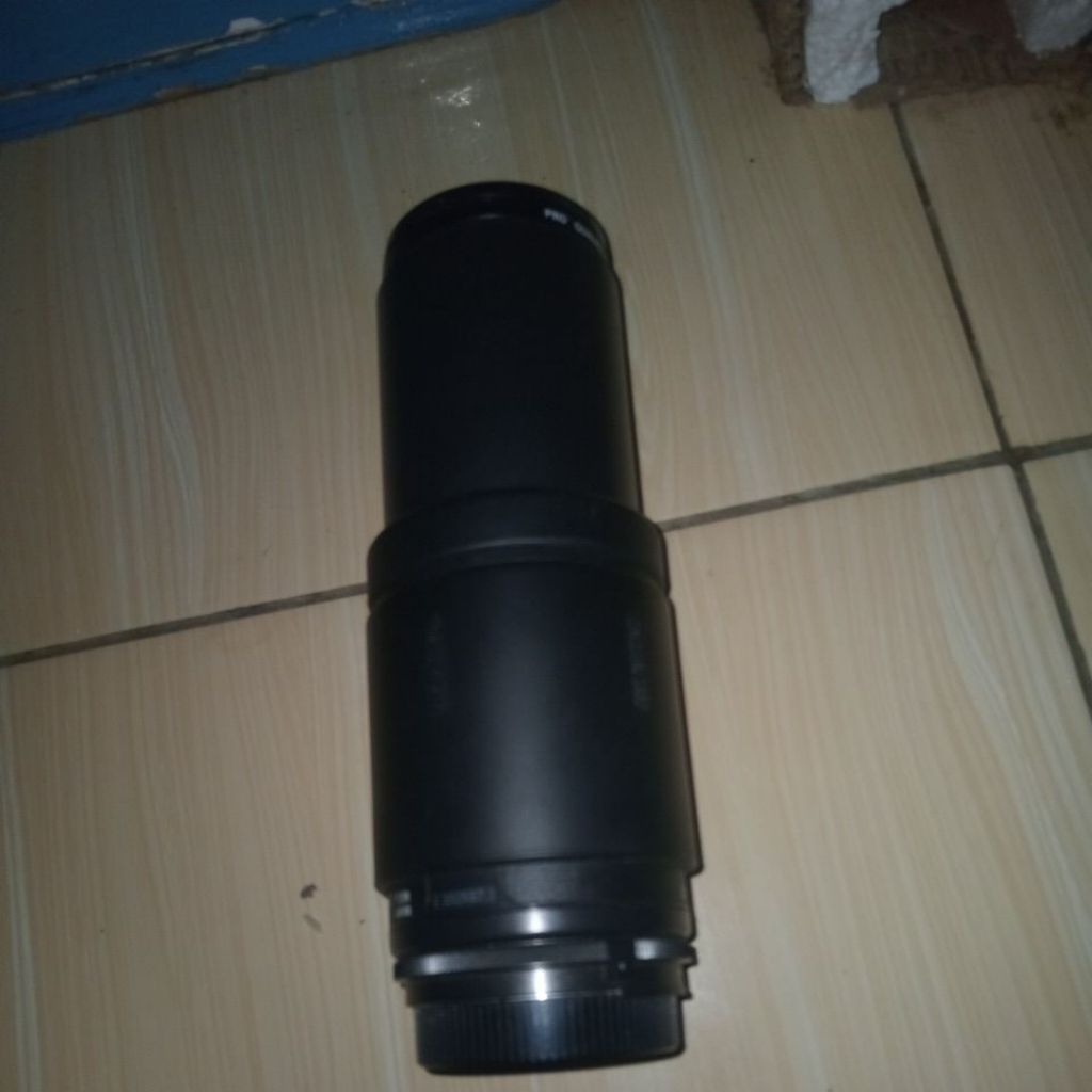 lensa nikon