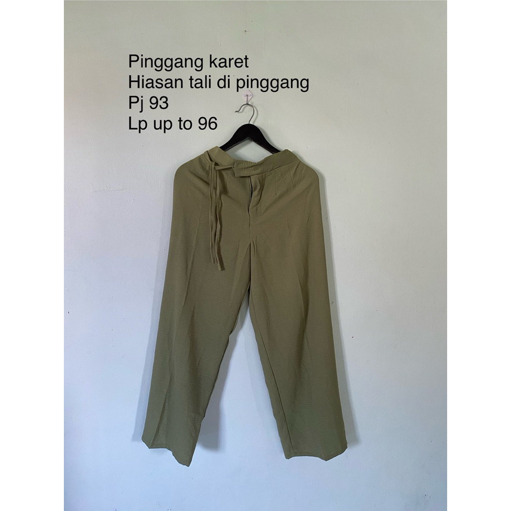 Preloved Celana Sage Green