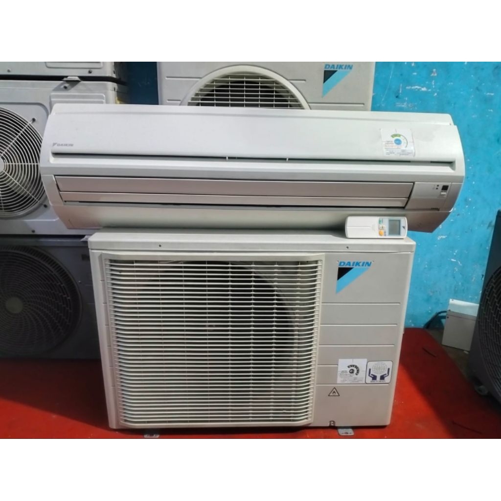 PROMO AC SECOND 2PK DAIKIN THAILAND R410 IN-OUT ORIGINAL 100% FREE PEMASANGAN