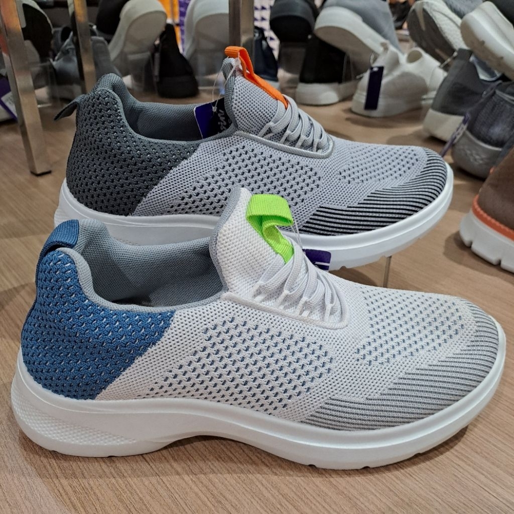 sepatu remaja dan dewasa  pria Dr.kevin100% original by matahari