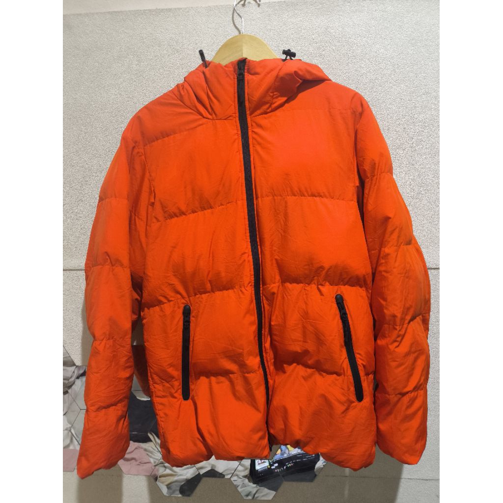 Jaket UNIQLO Bulang Orange Size M fit L Original