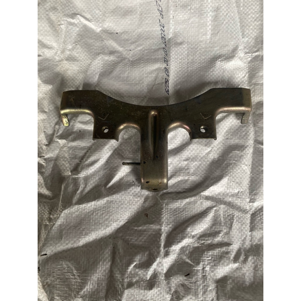Braket Breket dudukan sein riting belakang mp mono megapro monoshock origina lepasan copotan motor