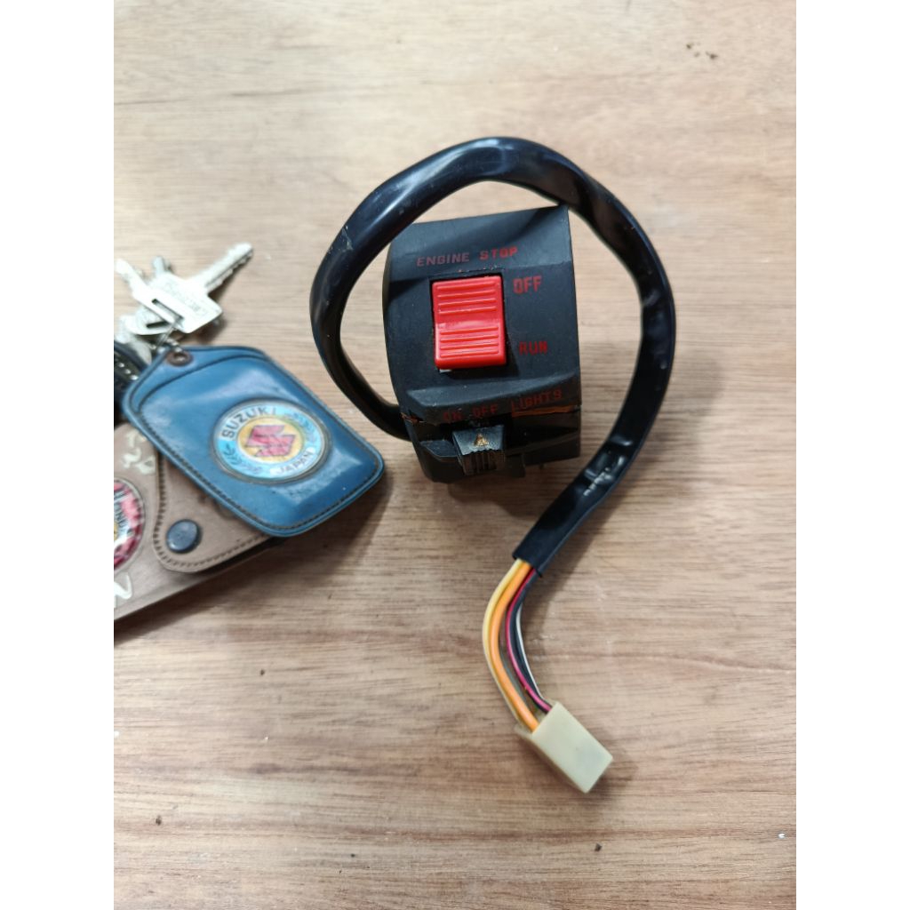 Holder saklar kanan Suzuki RC Sprinter