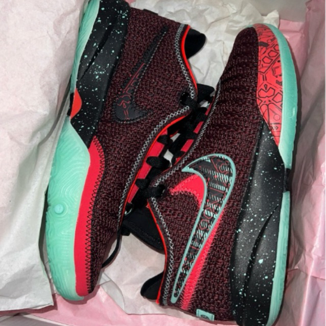 *Preloved* Nike Lebron SE GS "Night Maroon"