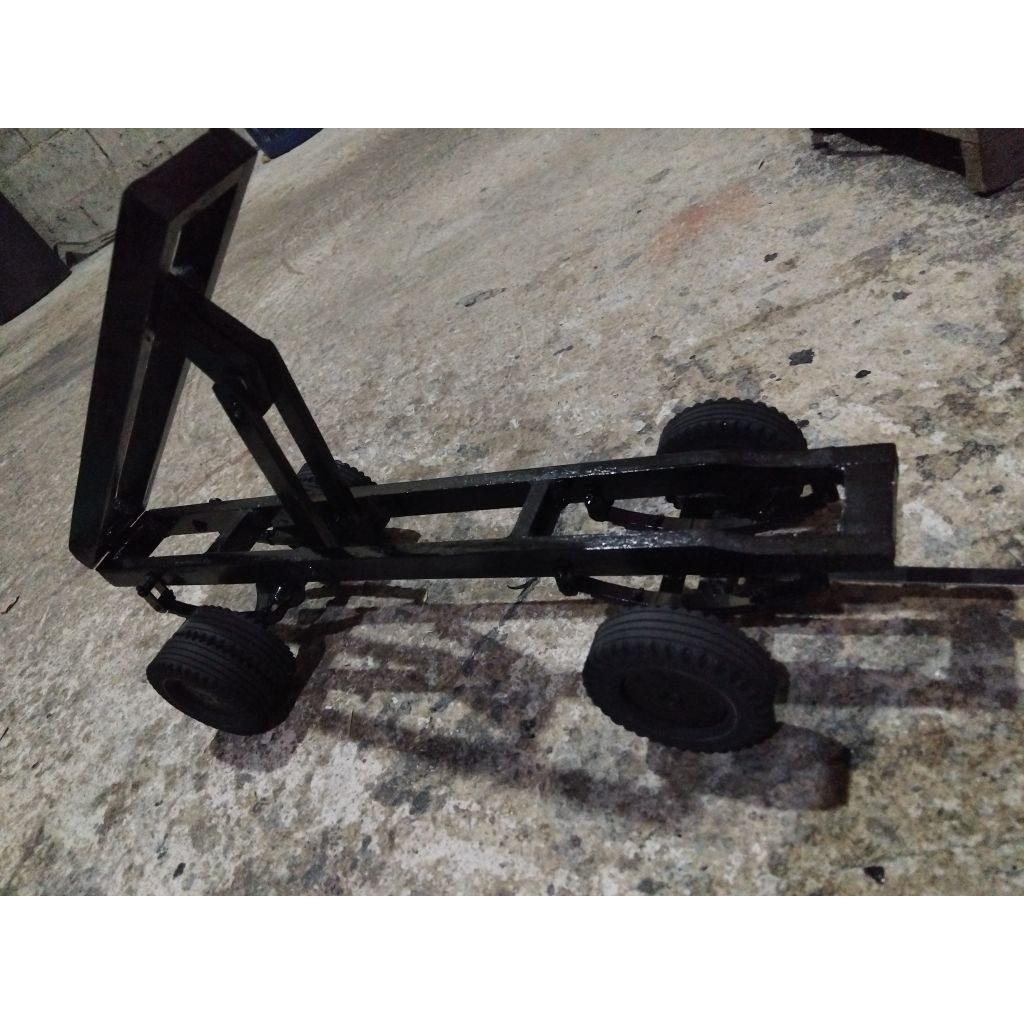 Sasis Miniatur Dum Truk Lengkap Ban (skala 1:14) (1:12) (1:10)