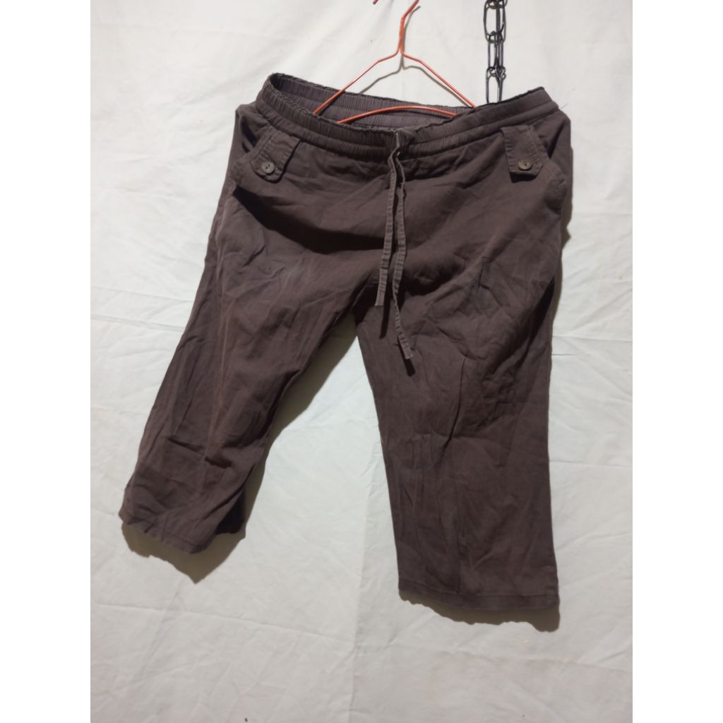CELANA PENDEK WANITA 7/8 celana santai /preloved