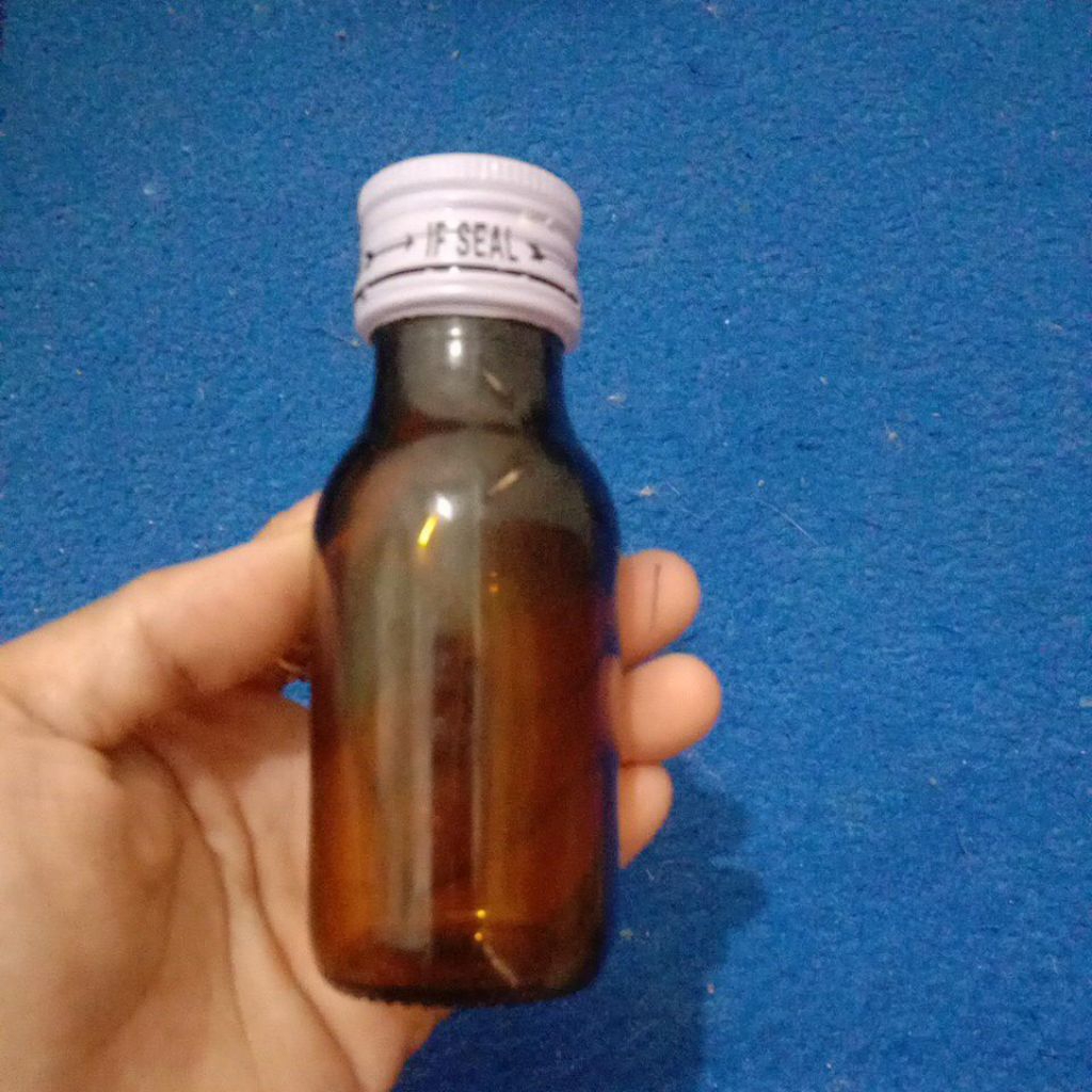 Botol kaca coklat bekas obat