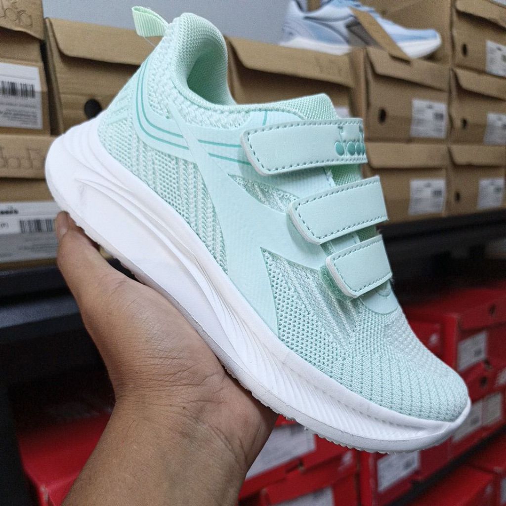 Sepatu Olahraga Anak Diadora Nolito LT Blue Original Resmi Sport Station