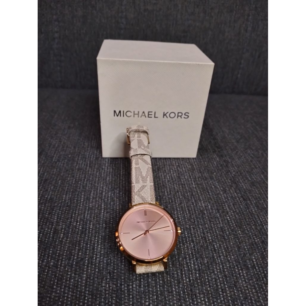 Preloved jam tangan MK