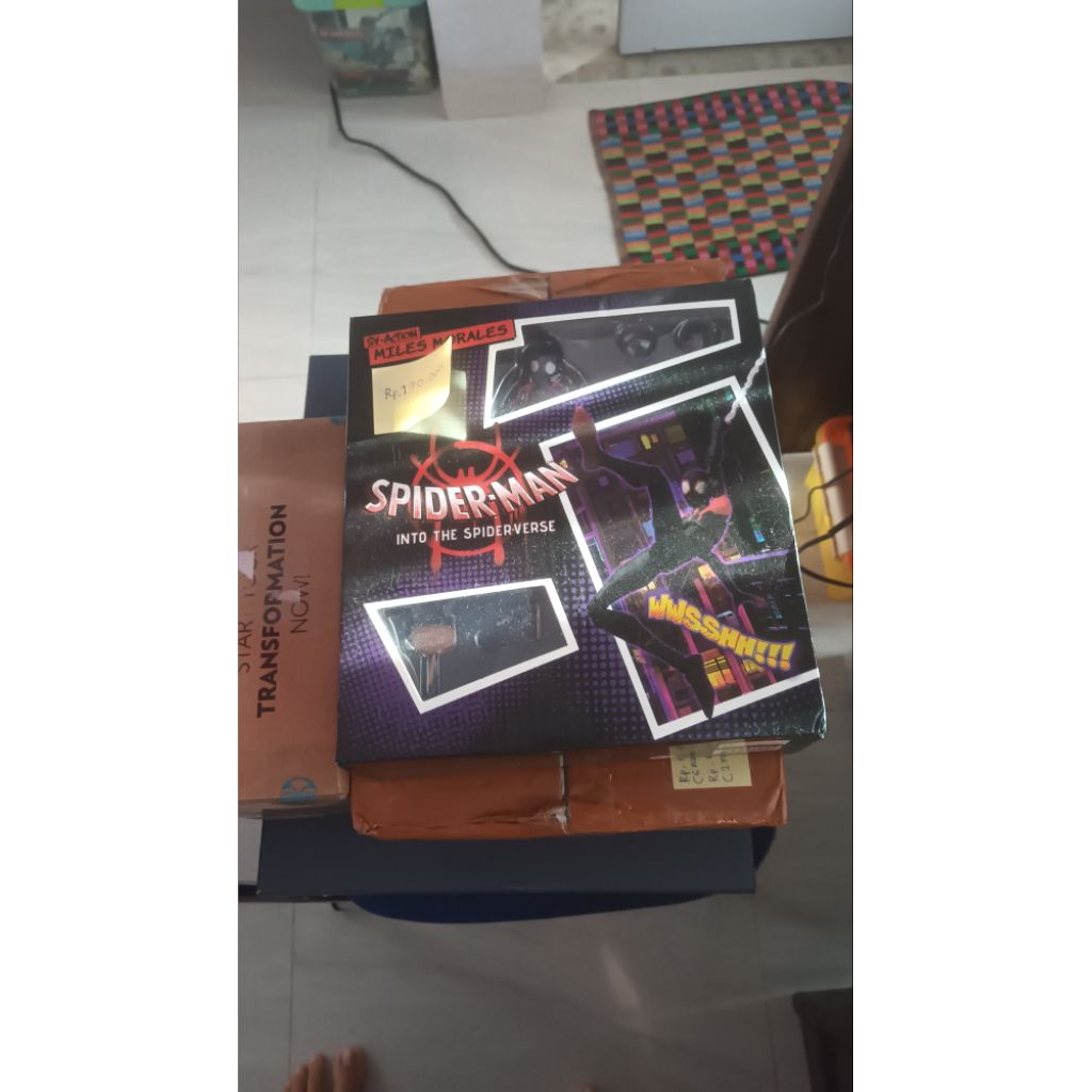 SV Action Figure Spiderman Miles Morales - Into the Spiderverse Ver