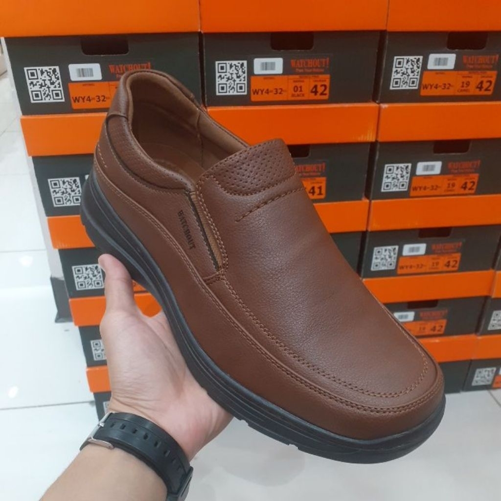 Sepatu Pria Casual Watchout Terbaru 40-44 (100% ORIGINAL)