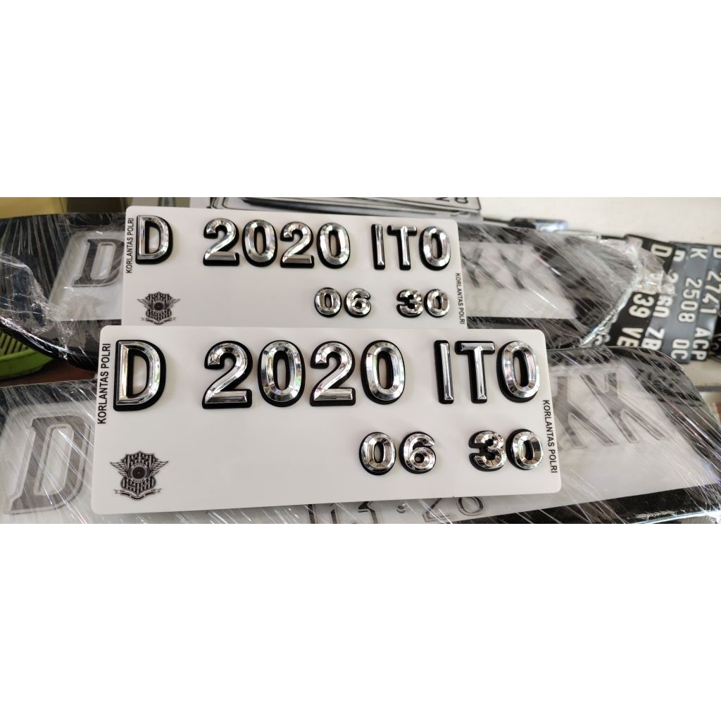 plat nomor motor timbul