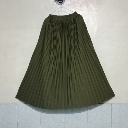 Rok wanita panjang warna hijau
