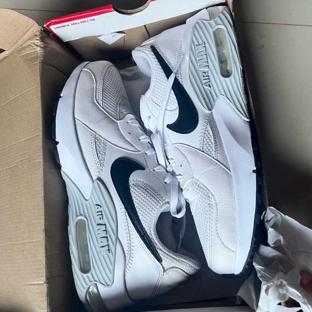 (Size 41) Nike Air Max Excee Men Shoes White Sepatu Sneakers Putih High Original Second Preloved