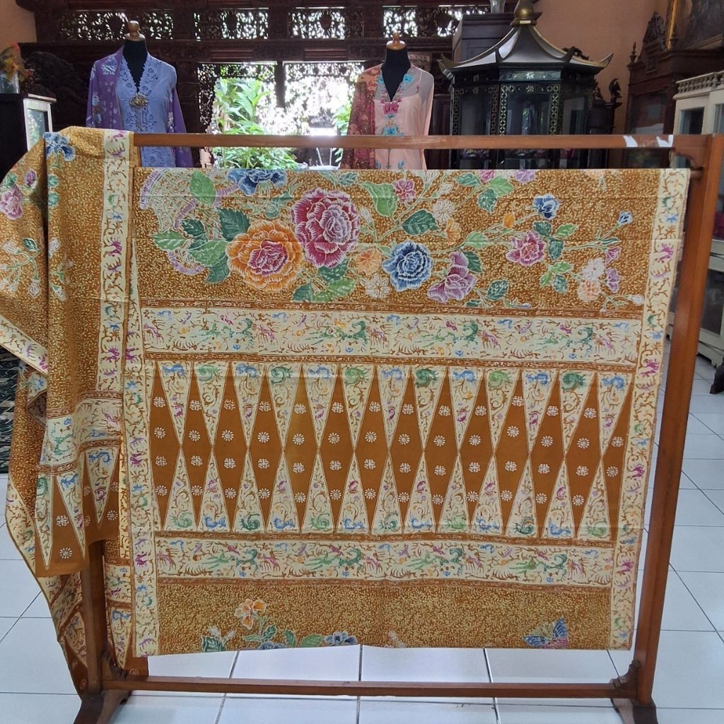 Kain Batik Sarung Encim/Kain Batik Tumpal Betawi/Kain Batik Encim/Kain Pucuk Rebung/Kain Batik Tumpa